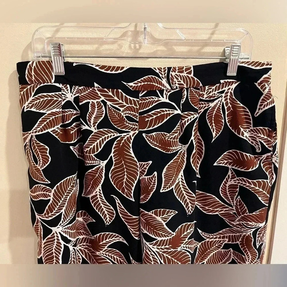 Apt 9 Size Large Wide Leg Light Weight Cropped Lounging 100% Rayon Pants - Picture 3 of 7